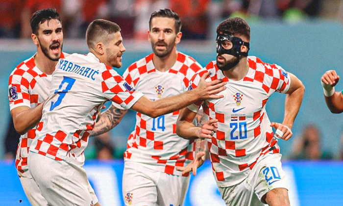 منتخب كرواتيا تسحق هولندا وتتأهل لنهائي كأس الأمم أوروبية