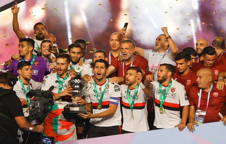 إتحاد الجزائر يحقق المفاجأة يفوز بكأس السوبر على حساب الأهلي